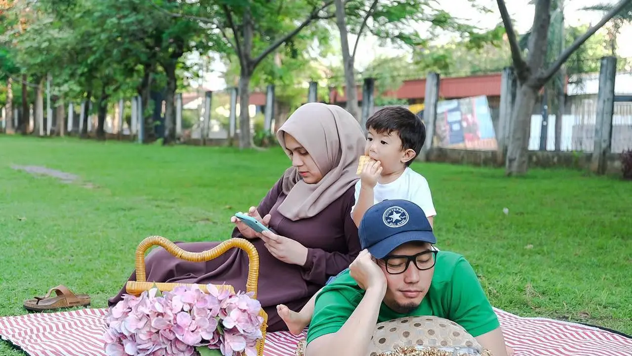 Nycta Gina dan Rizky Kinos