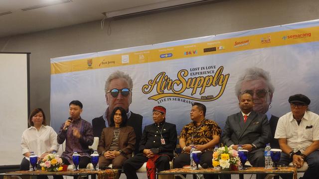 Konferensi Pers konser Air Supply di Semarang