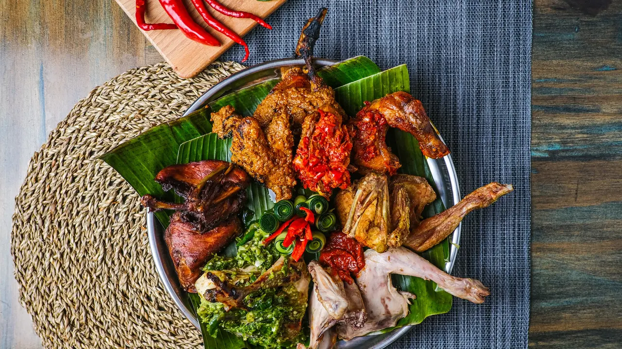 [Fimela] Special Padang Platters Marco Padang