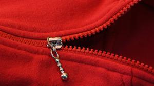 Cara Mengatasi Resleting Baju yang Macet, Ini 7 Solusi yang Bisa Dicoba
