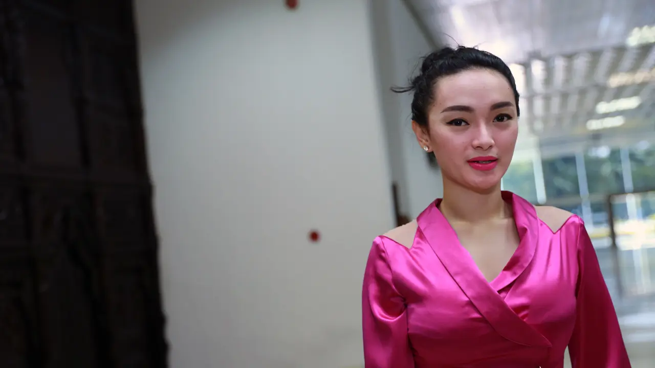 [Bintang] Zaskia Gotik