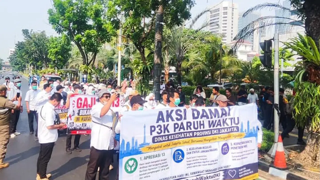Demo PPPK Dinkes Depan Balai Kota