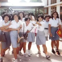 Seragam SMA ala vintage. (via: istimewa)