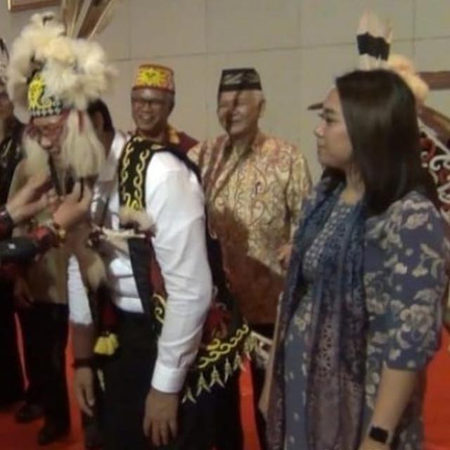 TransfoPotret Terbaru Puput Nastiti, Kini Sedang Mengandung?rmasi Penampilan Puput Nastiti Istri Ahok dari Polwan Hingga Sekarang