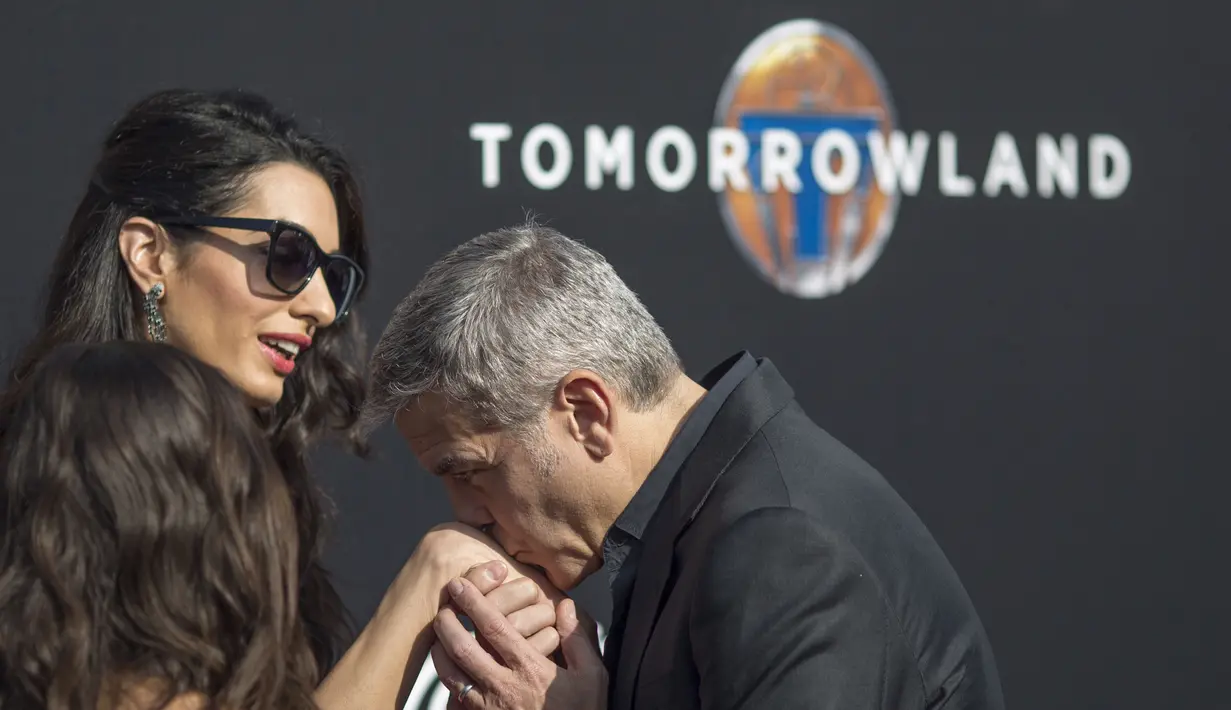 Aktor tampan George Clooney mengungkapkan rahasia untuk menjaga pernikahannya dengan sang istri, Amal Alamuddin. Rupanya rahasianya adalah memastikan bahwa mereka tidak pernah terpisah terlalu lama. (AFP/Bintang.com)