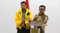 Ketua DPP Partai Golkar Ace Hasan Syadzily memberi keterangan pers terkait pemberhentian Erwin Aksa di Jakarta, Selasa (19/3). Diberhentikannya Erwin bertentangan dengan amanat tertinggi forum pengambilan keputusan Partai Golkar.(Liputan6.com/Johan Tallo)