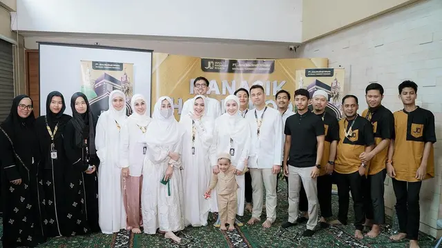 Raffi Ahmad dan Rans Family Haji Furoda