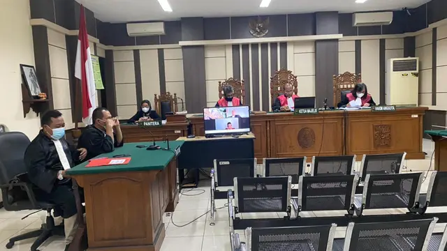 Terdakwa kasus korupsi di Pertamina Cilacap, Andriyanto divonis tujuh tahun penjara dan denda sebesar Rp200 juta dan wajib mengganti uang kerugian Rp4,1 miliar. (Foto: Istimewa)