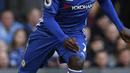 2. Ngolo Kante - Kualitas tinggi dimiliki pekerja keras macam Kante. Rendah hati adalah kelebihan lain yang dimiliki gelandang timnas Prancis tersebut. Tak satupun yang memprotes saat ia meraih penghargaan pemain terbaik Liga Inggris. (AFP/Adrian Dennis)