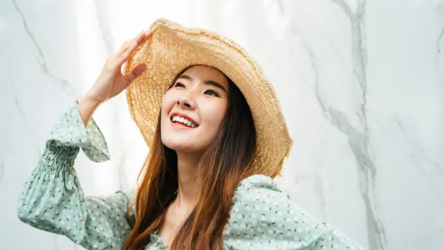 15 Cara Mengatasi Rambut Bercabang agar Lebih Lembut dan Sehat