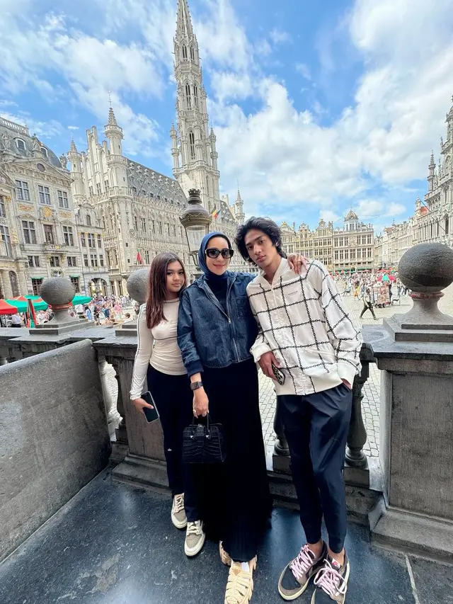 Digugat Cerai Andre Taulany, Ini 6 Potret Rien Wartia Trigina Bareng Buah Hati