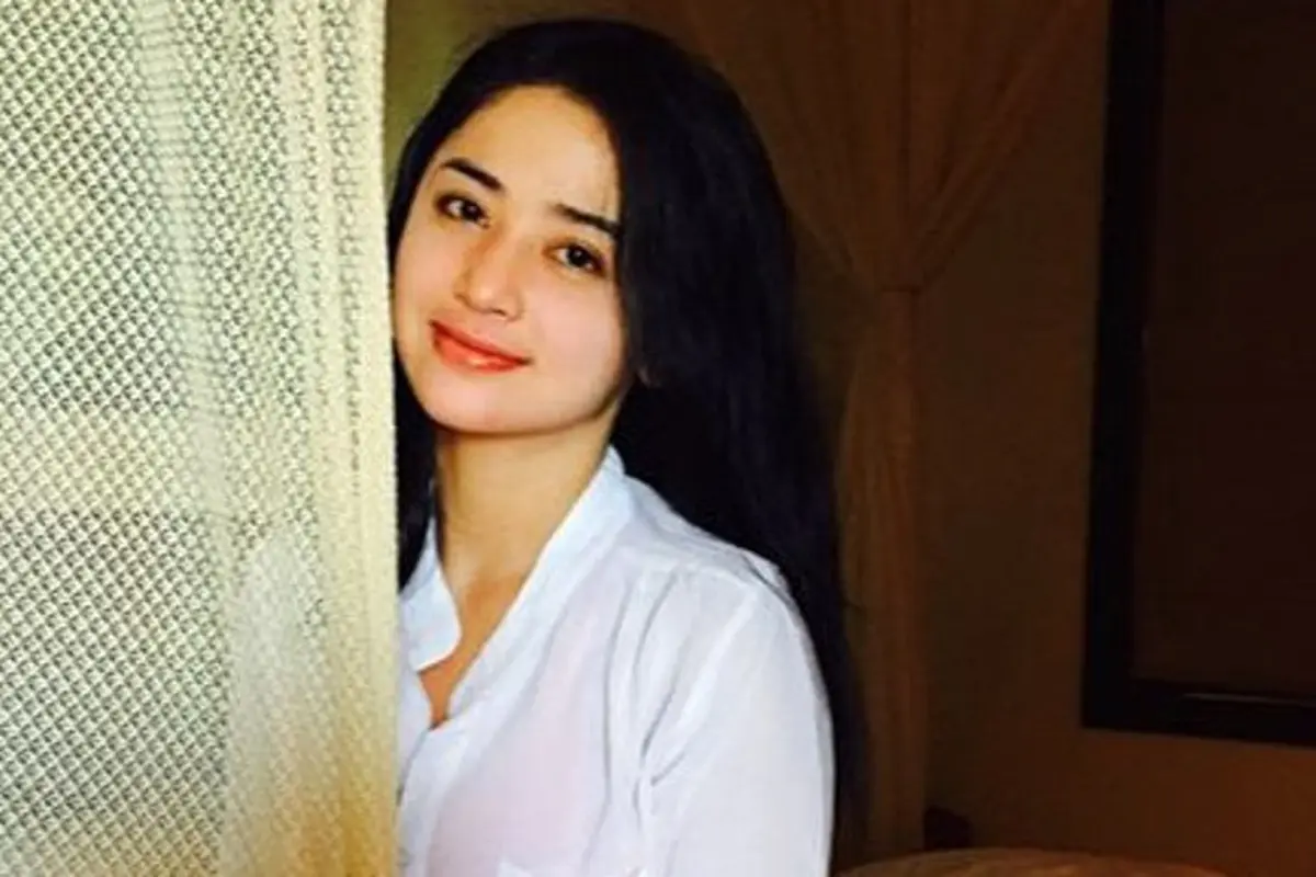 Dewi Perssik