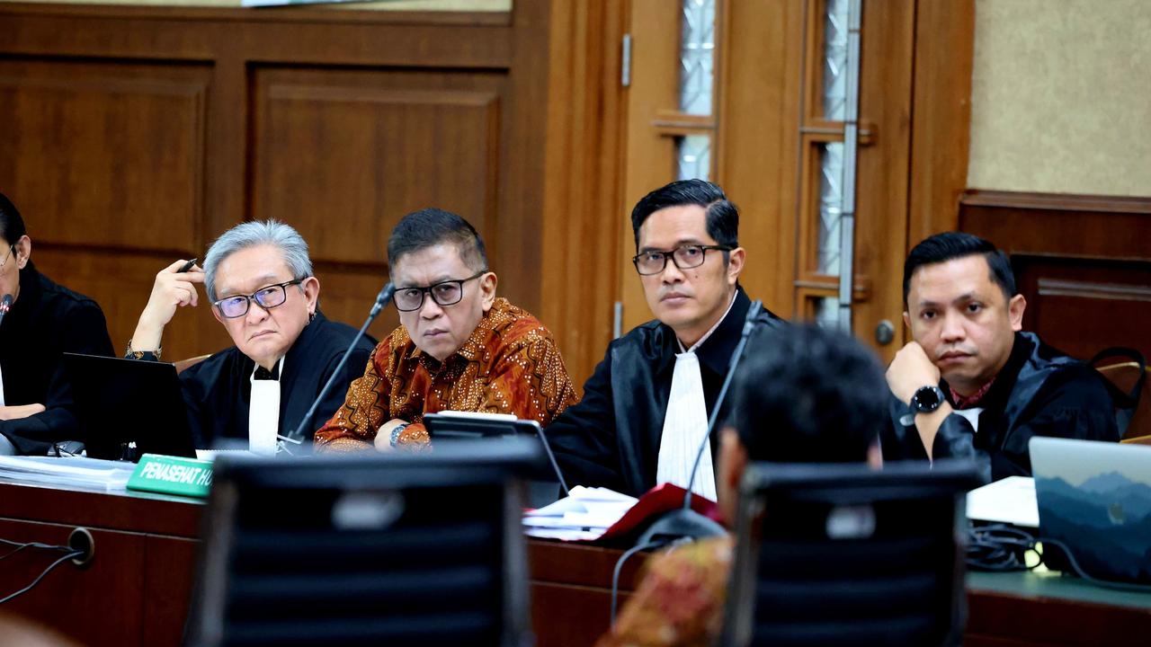 Panas, Kubu Hasto Protes Pemeriksa Forensik KPK Dijadikan Saksi di Persidangan