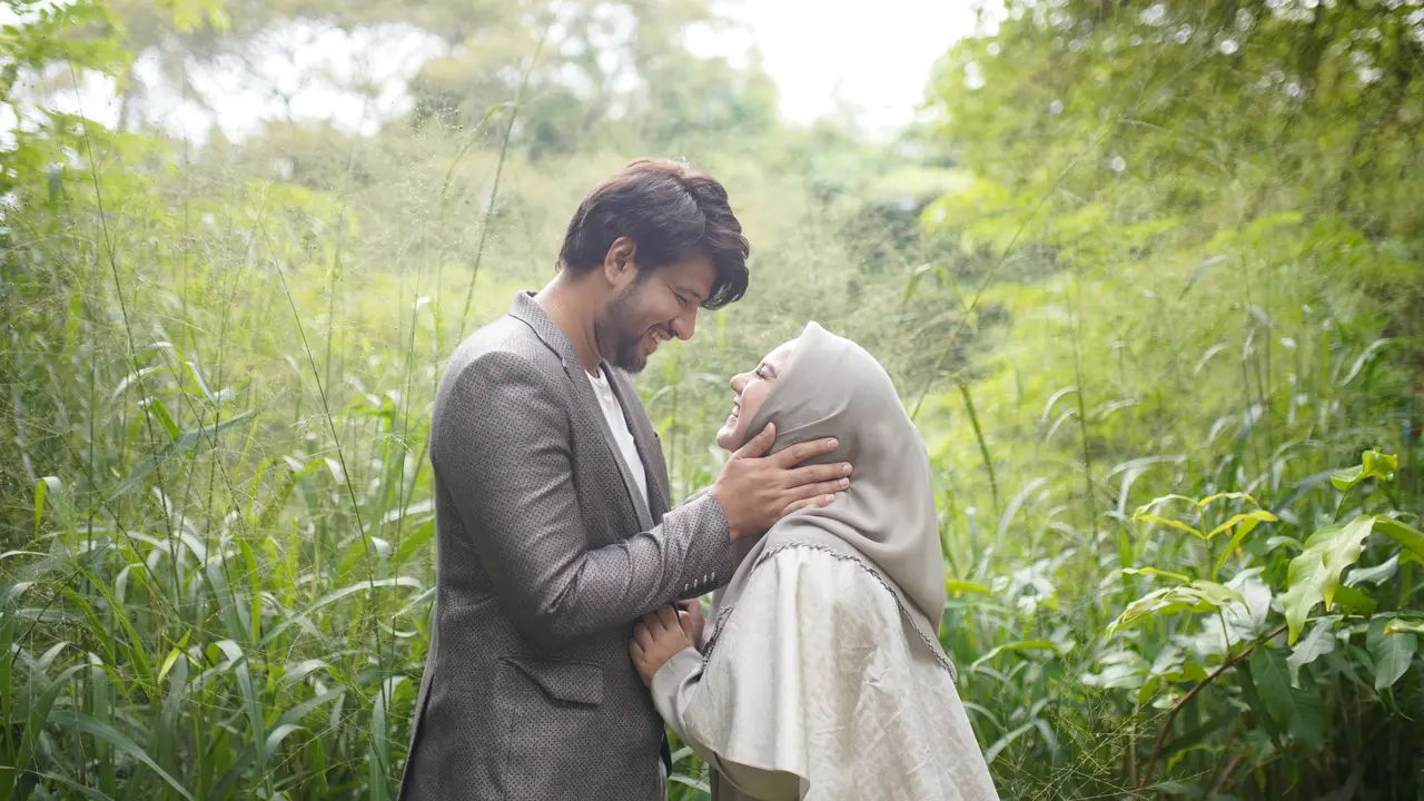Ammar Zoni dan Irish Bella. (Foto: Leander Gemilang)