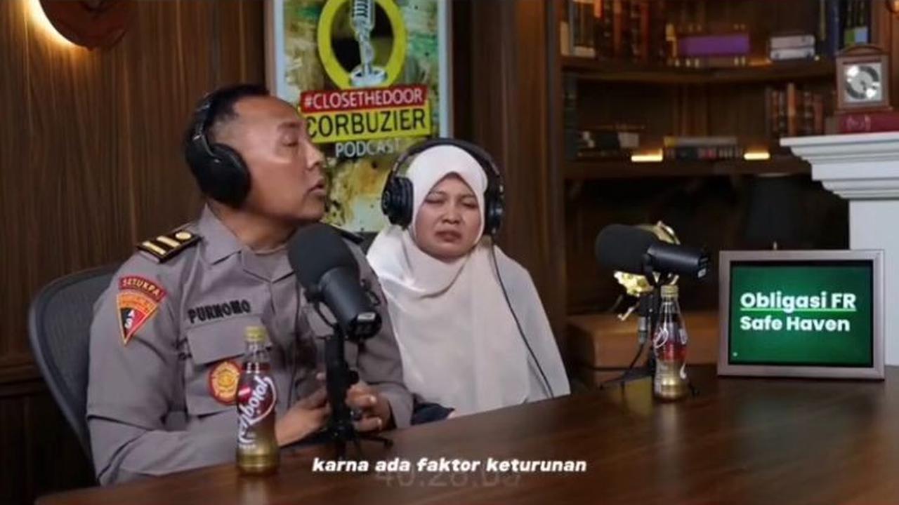 "Yang pertama om, kalau memang medis yah. Kalau tentang medis itu karena ada faktor keturunan," jawab Purnomo pada Deddy Corbuzier.