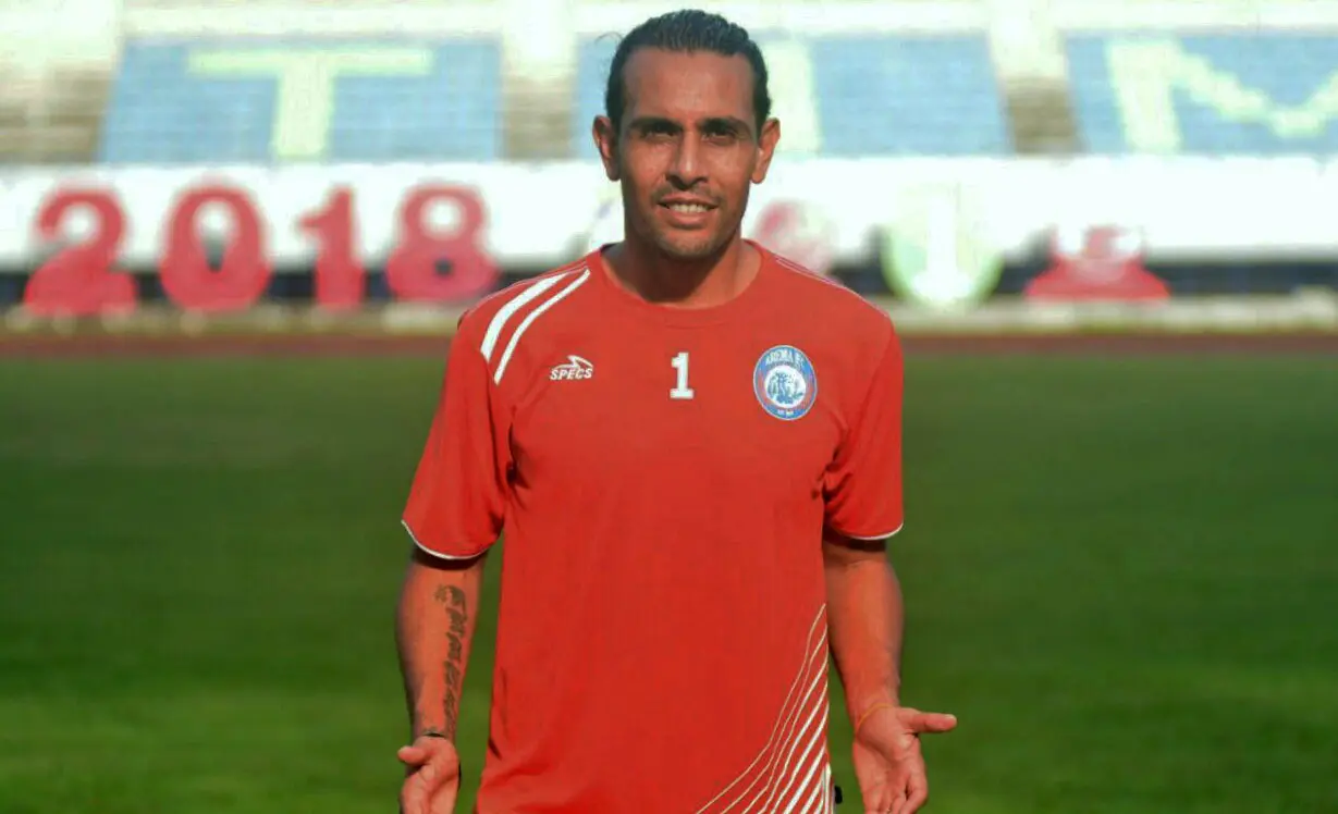 Gustavo Lopez latihan perdana di Arema. (Bola.com/Iwan Setiawan)