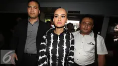 Julia Perez geram diberitakan meninggal oleh sebuah situs media online (Liputan6.com/Immanuel Antonius)