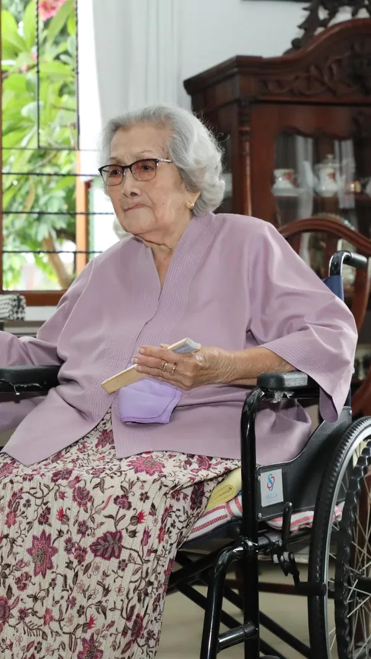 Meri pun tak bisa menyembunyikan kebahagiaannya. Ia menilai Ganjar adalah sosok yang tenang tapi selalu ceria.<br>