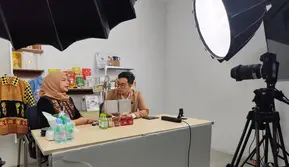 IMDE, EMTEK Commerce dan Sudin PPKUKM Gelar Live Shopping Produk UMKM