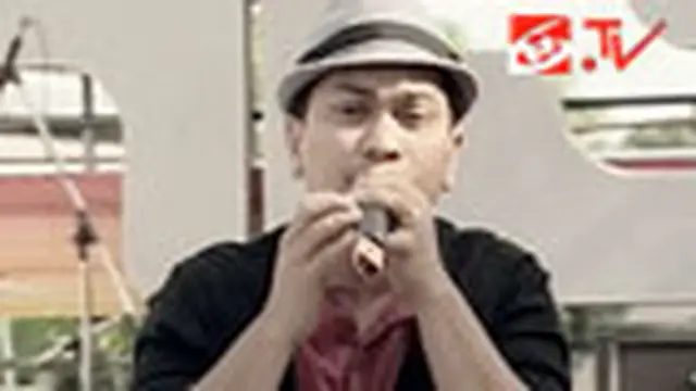 Tompi-Aku Jatuh Cinta