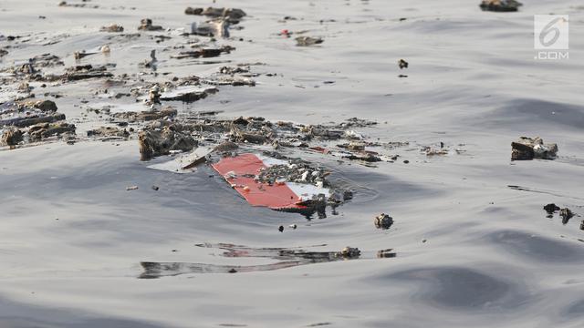 Penampakan Serpihan Pesawat hingga Barang Korban Lion Air Jatuh