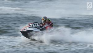 5 Teori Konspirasi Gila yang Ternyata Benar Terjadi 