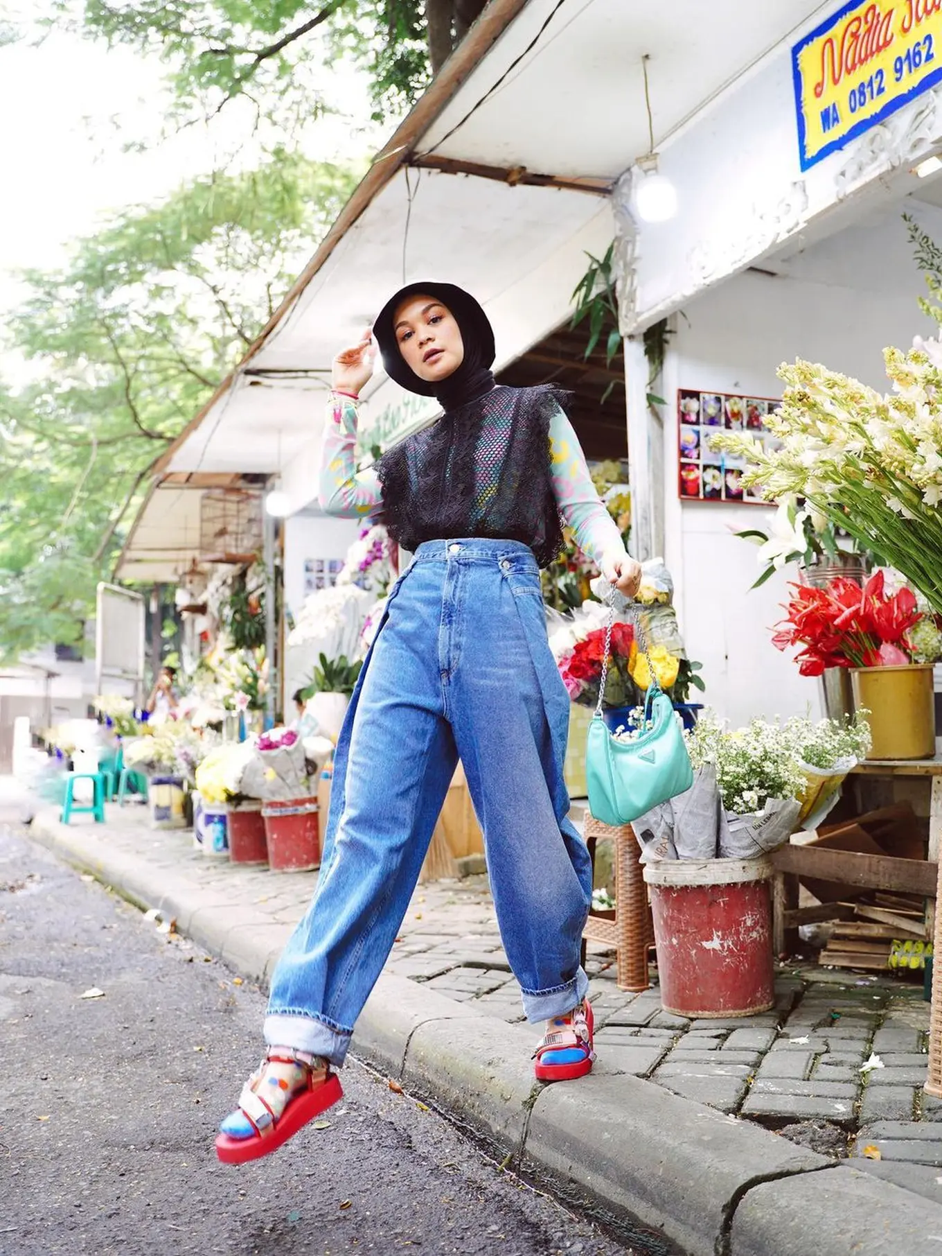 8 Inspirasi Macam-macam Aksesori untuk Hijab Ala Hijabers