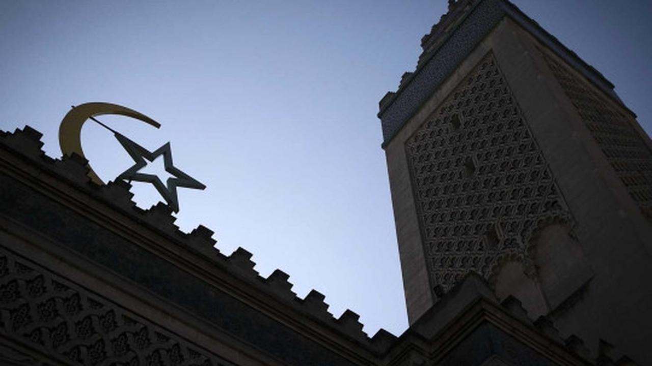 Menelusuri keindahan Masjid Agung Paris