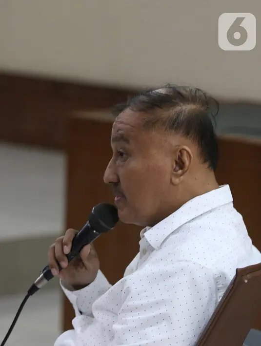 Terdakwa kasus korupsi proyek e-KTP Markus Nari menjalani sidang lanjutan di Pengadilan Tipikor, Jakarta, Senin (21/10/2019). Sidang tersebut beragendakan pemeriksaan terhadap terdakwa. (Liputan6.com/Herman Zakharia)