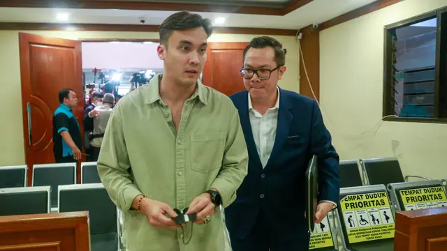 Sidang cerai perdana Rendy Kjaernett dan Lady Nayoan