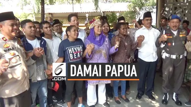 Yenny Wahid mengajak mahasiswa Papua untuk berziarah ke makam Gus Dur di Jombang Jawa Timur hari Rabu (21/8/2019). Ia ingin mengingatkan kembali kedekatan sang ayah dengan warga Papua.