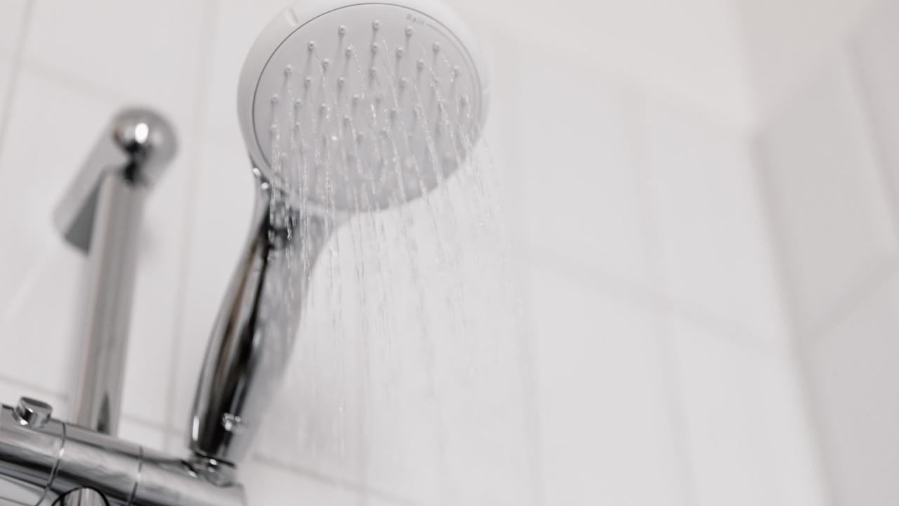 Ilustrasi mandi sebelum sholat Idul Fitri