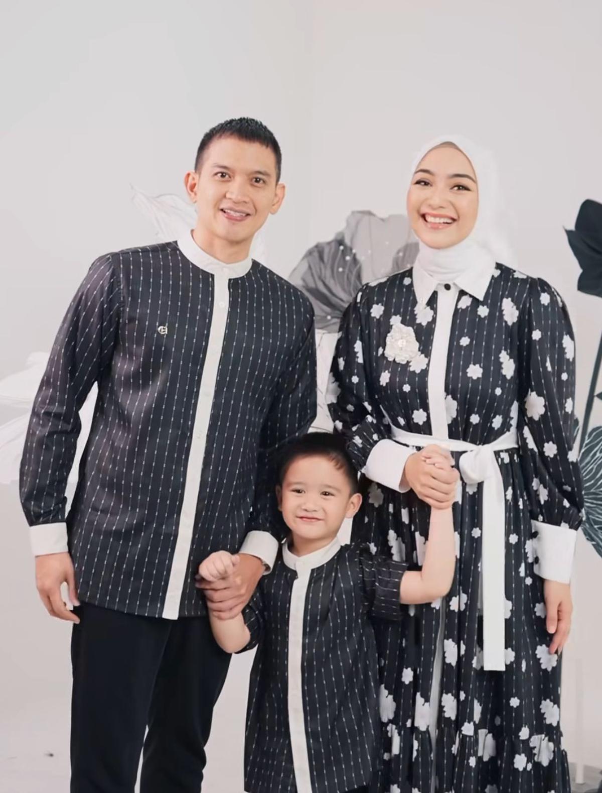 Inspirasi Model Baju Lebaran Couple Ala Citra Kirana, Bikin Keluarga Makin Kompak
