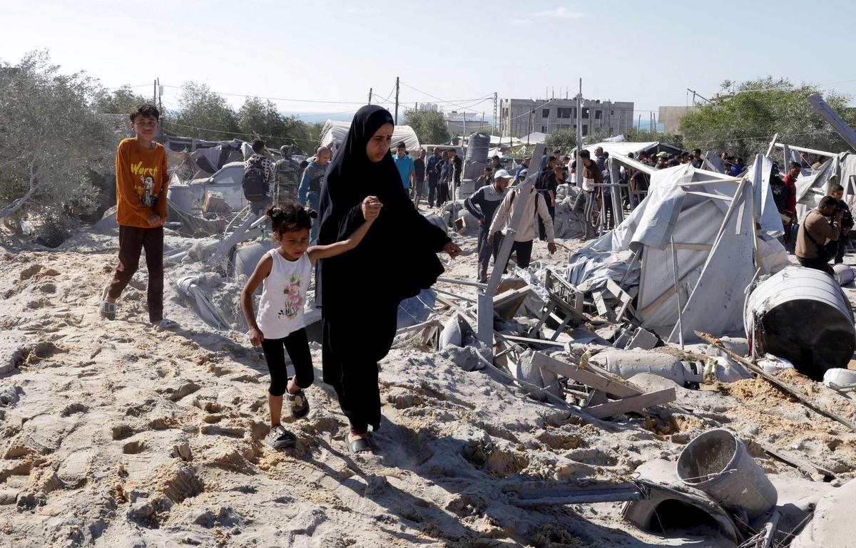 Detik-detik serangan udara Israel hantam kamp pengungsian Jalur Gaza