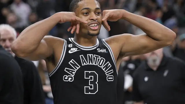 Selebrasi pemain Spurs saat mengalahkan Cavaliers di lanjutan NBA 2022/2023