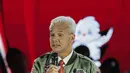 Capres nomor urut 03 Ganjar Pranowo saat beradu gagasan dalam debat ketiga Capres Pemilu tahun 2024 di Istora Gelora Bung Karno, Jakarta, Minggu (7/1/2023). (Liputan6.com/Faizal Fanani)