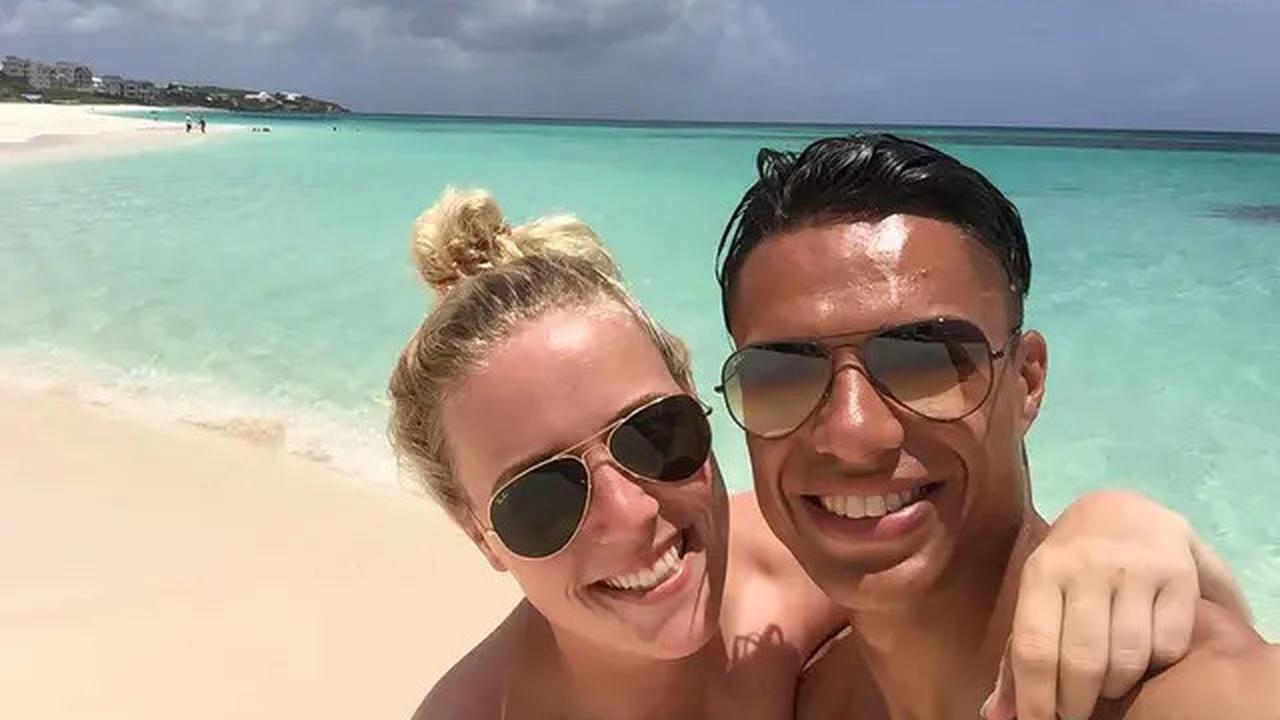5 Potret Mesra Pemain Baru Timnas Indonesia Joey Pelupessy Bareng Marlies, Pasangan Serasi