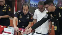 Modus Warga India Selundupkan 1,5 Kg Emas