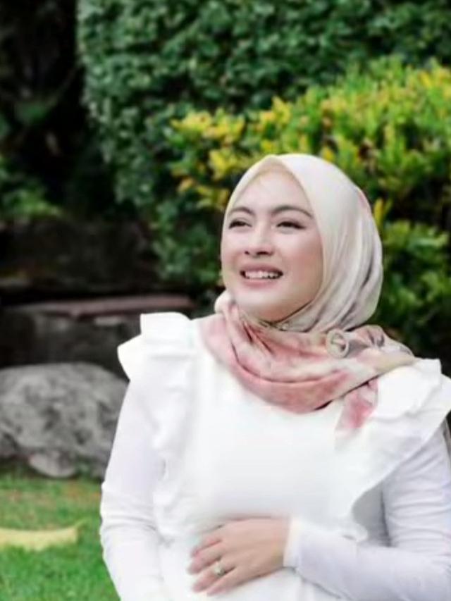 Baby Bump Vizza Dara