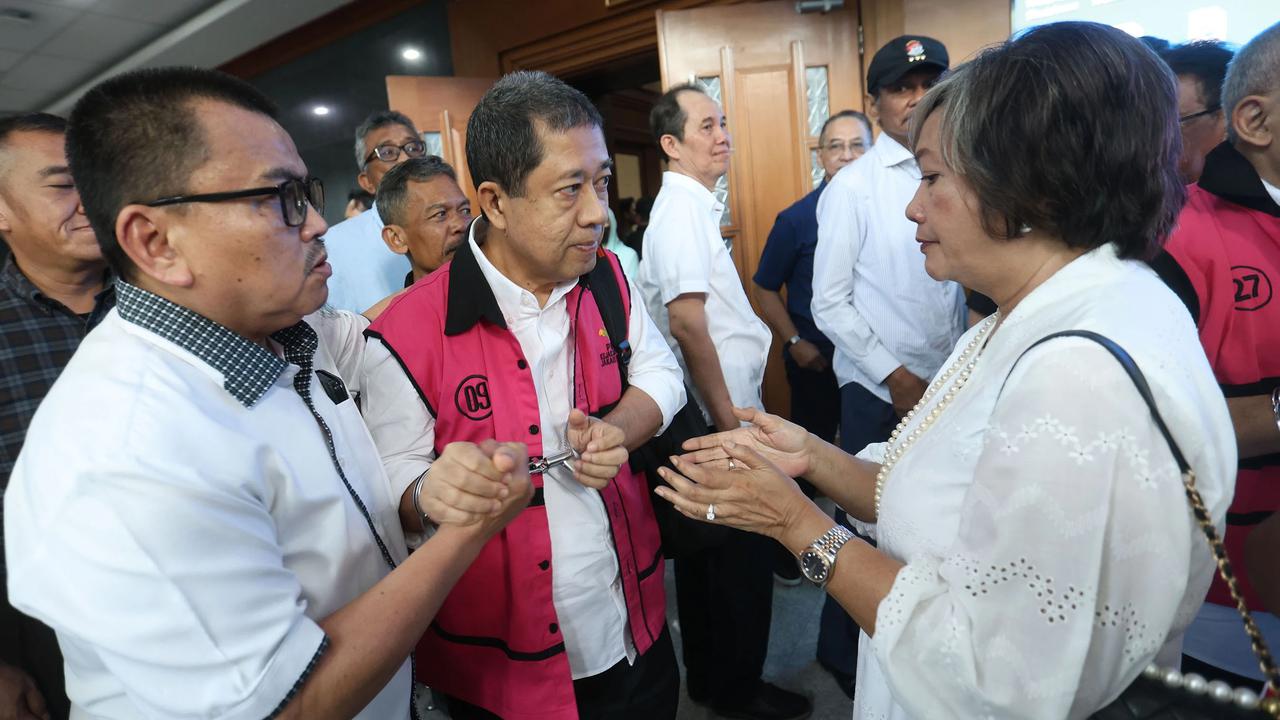 FOTO: Dua Eks Pejabat Pertamina Divonis 6 Tahun dalam Kasus Korupsi Tata Kelola Minyak Mentah Pertamina
