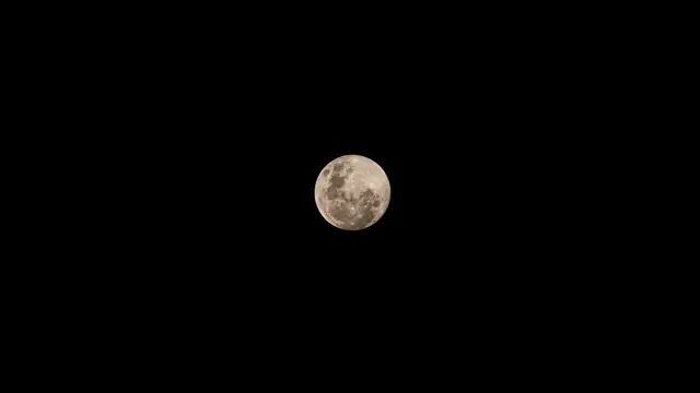 Ilustrasi Bulan Purnama