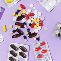 Ilustrasi obat-obatan. (c) SHVETS production/Pexels.com