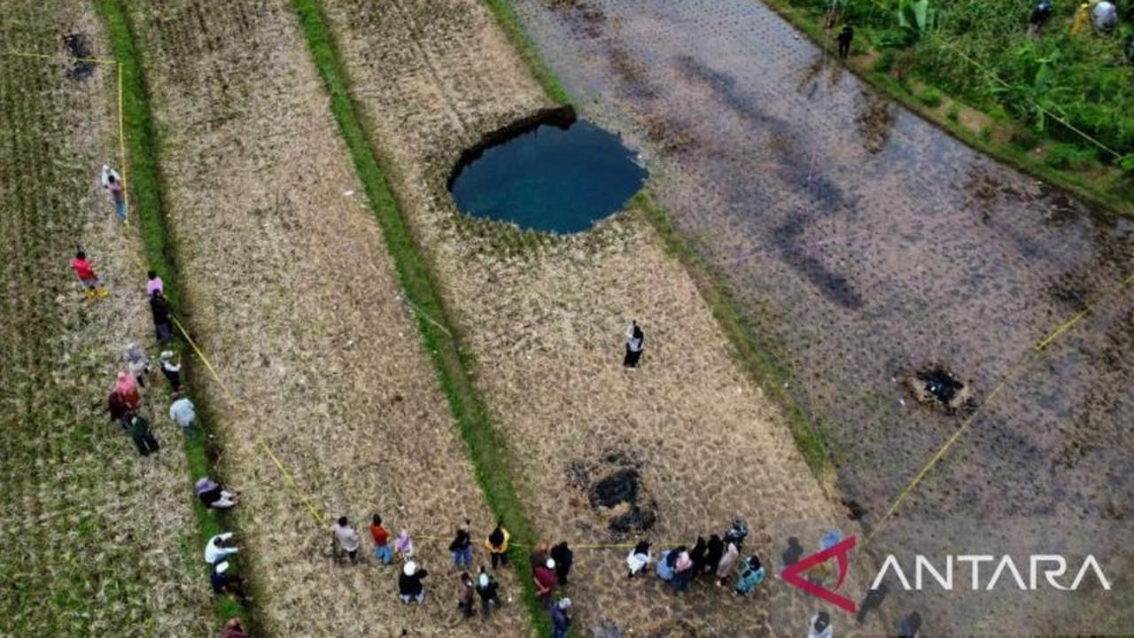 Badan Geologi Ungkap Dua Solusi Penanganan Sinkhole Situjuah