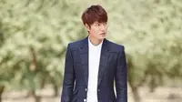 Lee Min Ho saat beraksi dalam drama The Heirs (2013) di Los Angeles, Amerika Serikat.