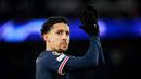 Kapten PSG ini merupakan bek serba bisa. Marquinhos sudah membuat 356 penampilan di semua kompetisi sejak bergabung dengan klub pada 2013 dari AS Roma. Dirinya juga berhasil mencetak 34 gol dan sembilan assist. (AFP/Franck Fife)