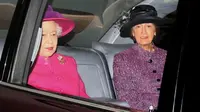 Ratu Elizabeth II (kiri) bersama dengan Lady Sussan Hussey (kanan). (Instagram:@royalisticism/https://www.instagram.com/p/CfkGA7nMBis/?hl=en/Geiska Vatikan Isdy).