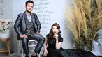 Aksi Crazy Rich Surabaya yang membagikan paket sembako berisi uang jutaan rupiah mendapat reaksi positif dari warganet. Kini banyak orang yang penasaran akan kehidupan pribadinya. Dibalik kesuksesan dan kekayaan berlimpah, terdapat sosok istri cantik bernama Delta Hesti. (Liputan6.com/IG/@tomliwafa)