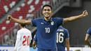 Teerasil Dangda - Penyerang Thailand ini berpeluang besar menambah jumlah golnya, mengingat Thailand menjadi salah satu tim yang lolos ke partai final. Sejauh ini Dangda telah membukukan empat gol. (AFP/Rislan Rahman)