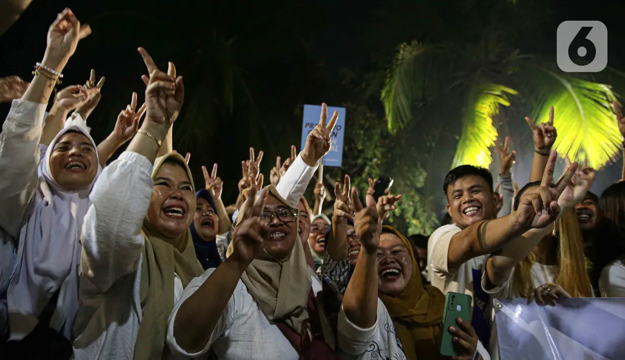 Relawan ini juga banyak diikuti oleh perempuan, terutama kalangan ibu-ibu. (Liputan6.com/Faizal Fanani)