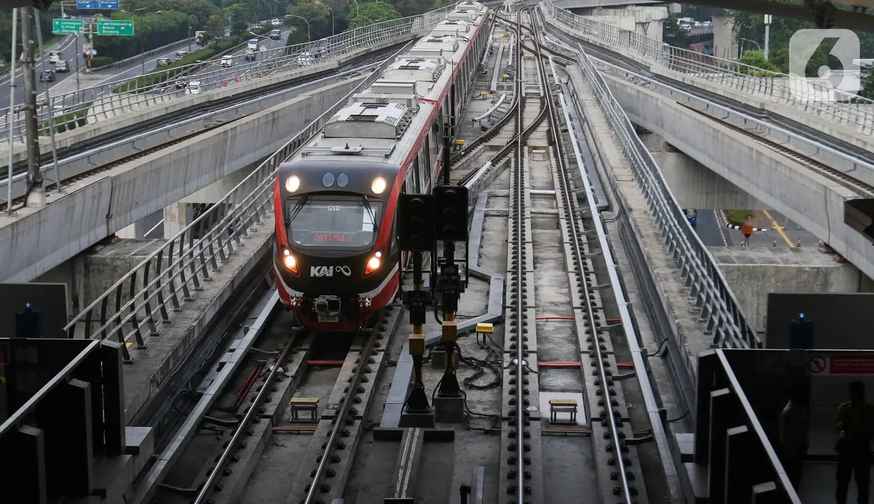 Stasiun-stasiun tersebut adalah Stasiun Dukuh Atas, Setiabudi, Rasuna Said, Kuningan, Pancoran, Cikoko, Ciliwung, Cawang, TMII, Kampung Rambutan, Ciracas, Harjamukti, Halim, Jatibening Baru, Cikunir I, Cikunir II, Bekasi Barat, dan Jati Mulya. (Liputan6.com/Herman Zakharia)